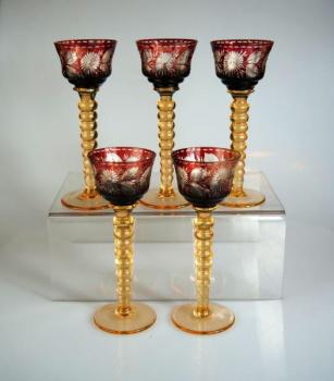 Sada pěti likérových skleniček Sada pěti likérových skleniček